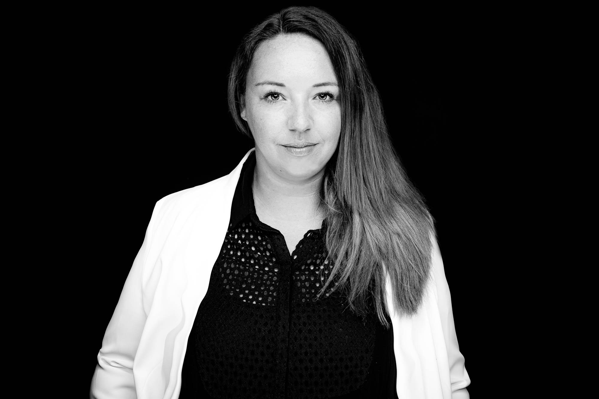 Export x3 Headshots Manuela04702 Bearbeitet 3 Headshots Manuela 2